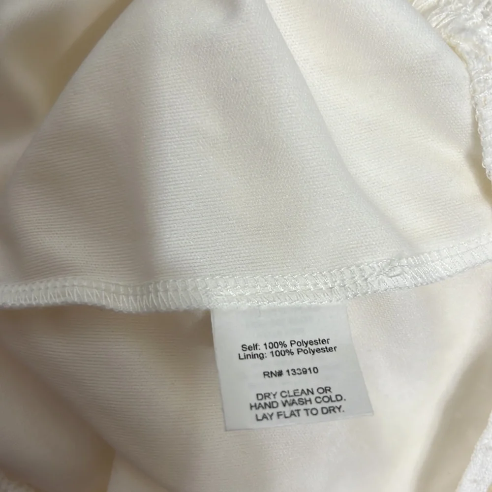 Show me your Mumu Loretta Bell Sleeve Romper Garden Party Lace Cream Sz … - Picture 7 of 7